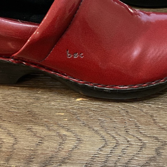 BOC Clogs Born Concept Margaret Red Clogs Patent Shoes Size 10/42 - Picture 3 of 12